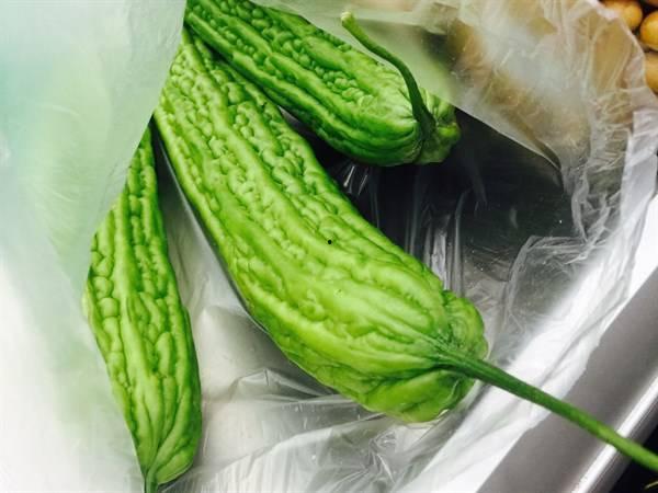 吃凉瓜不苦,吃凉瓜不苦，清凉一夏