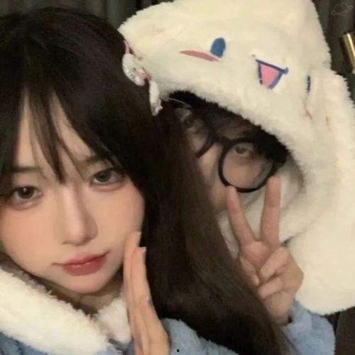 兄妹吃瓜头像真人,真人生动演绎吃瓜日常