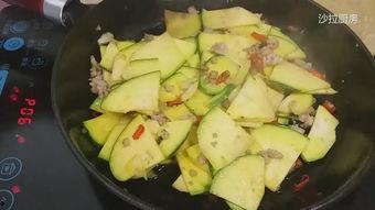 字母a吃瓜,字母a的奇幻食瓜之旅