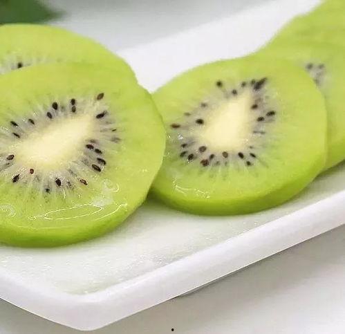 减肥晚餐吃蜜瓜水果,轻松享受健康美味时光”