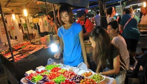 红光夜市吃瓜视频