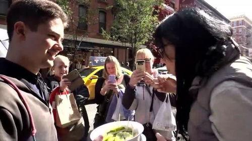 吃瓜路人的经历,一位吃瓜路人的真实经历揭秘