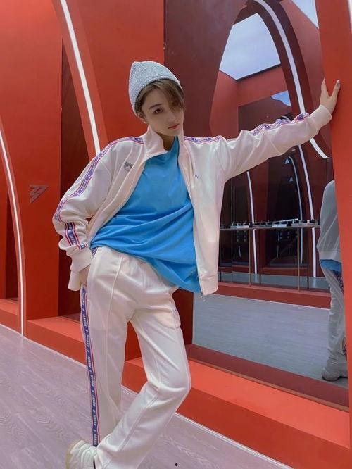 吃瓜运动衣,时尚运动衣引领潮流