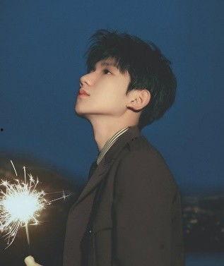 寂寞大师王源吃瓜,揭秘娱乐圈幕后真相