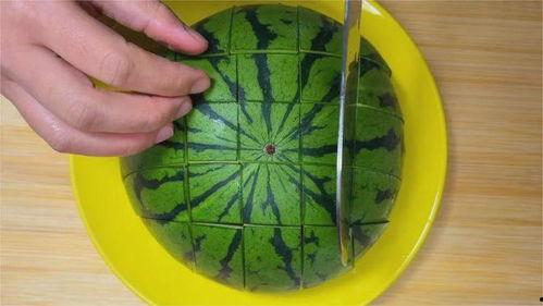 怎样切瓜直接吃,尽享鲜甜美味
